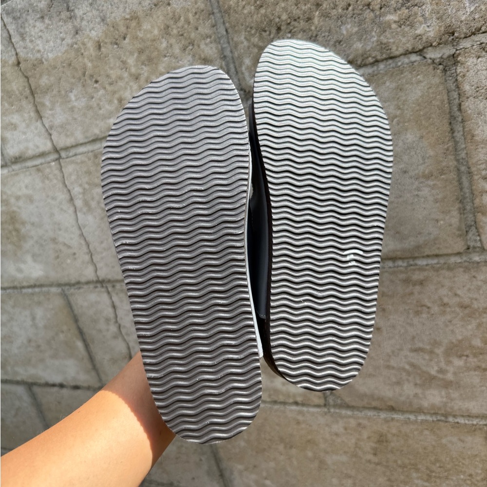 Cliffs Gray Double Buckle Sandals - Picture 7 of 8